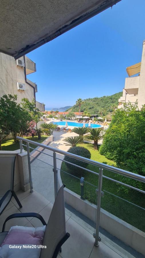 Blue Horizon Apartment Resort Budva Exteriör bild